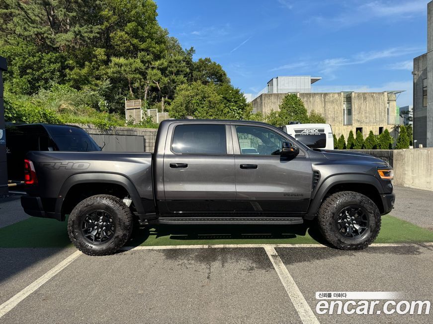 Dodge Ram Pick Up 2025