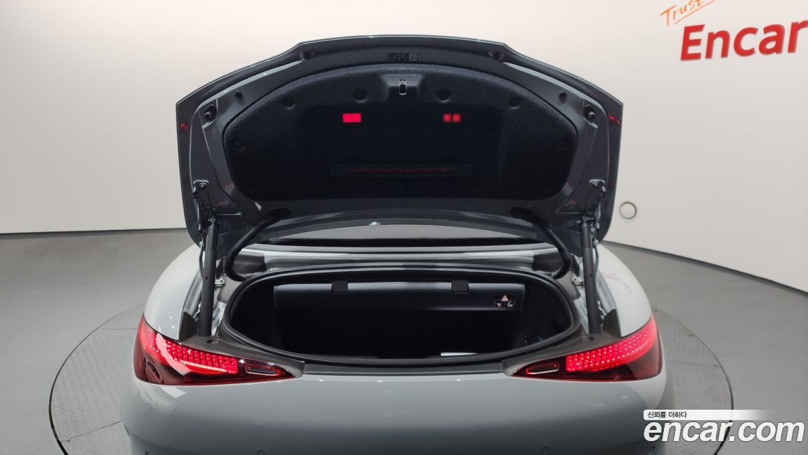 Mercedes-Benz SL-Class 2023