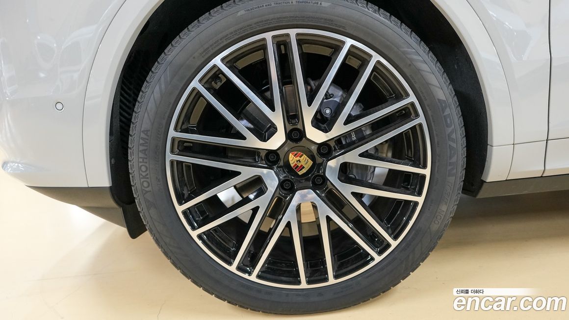 Porsche Cayenne 2024