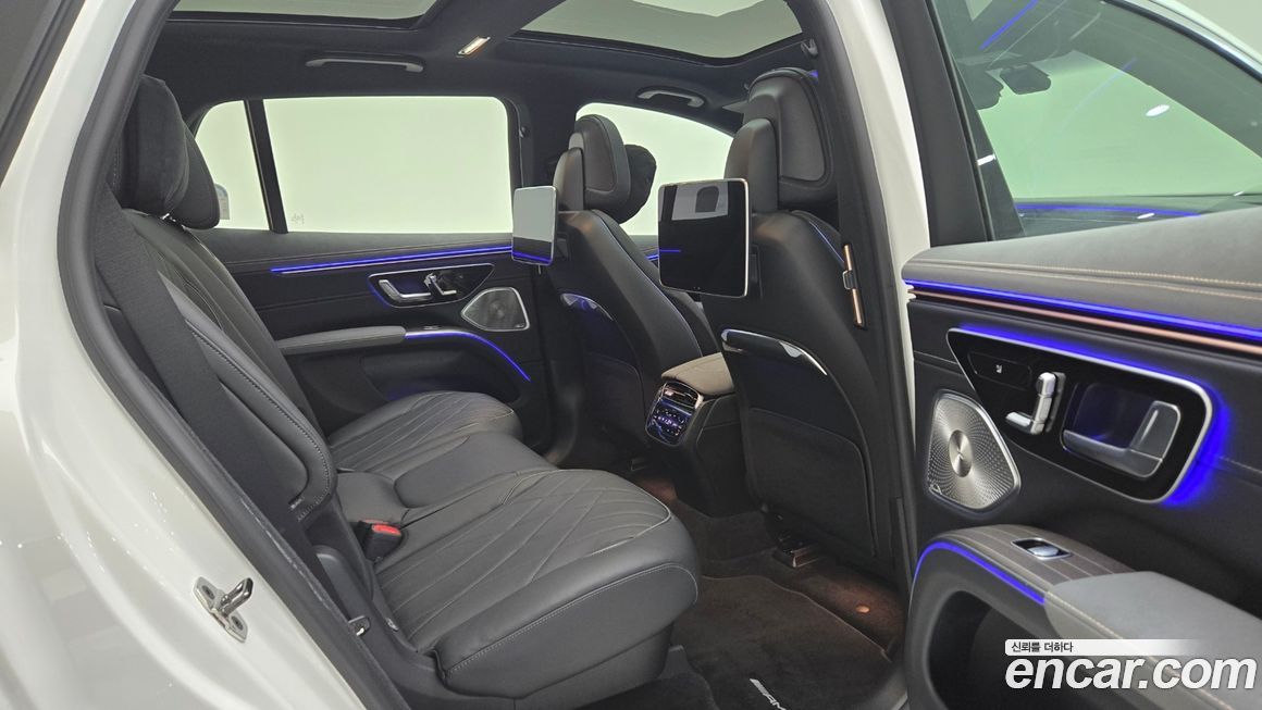 Mercedes-Benz EQS 2024