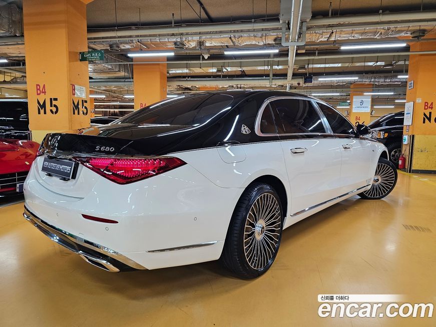 Mercedes-Benz S-Class 2023