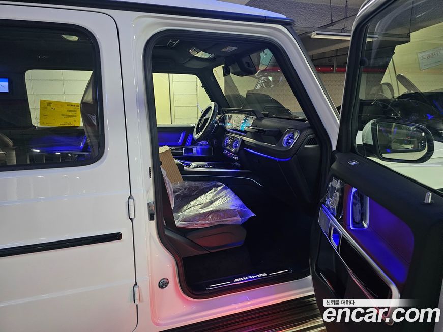 Mercedes-Benz G-Class 2025