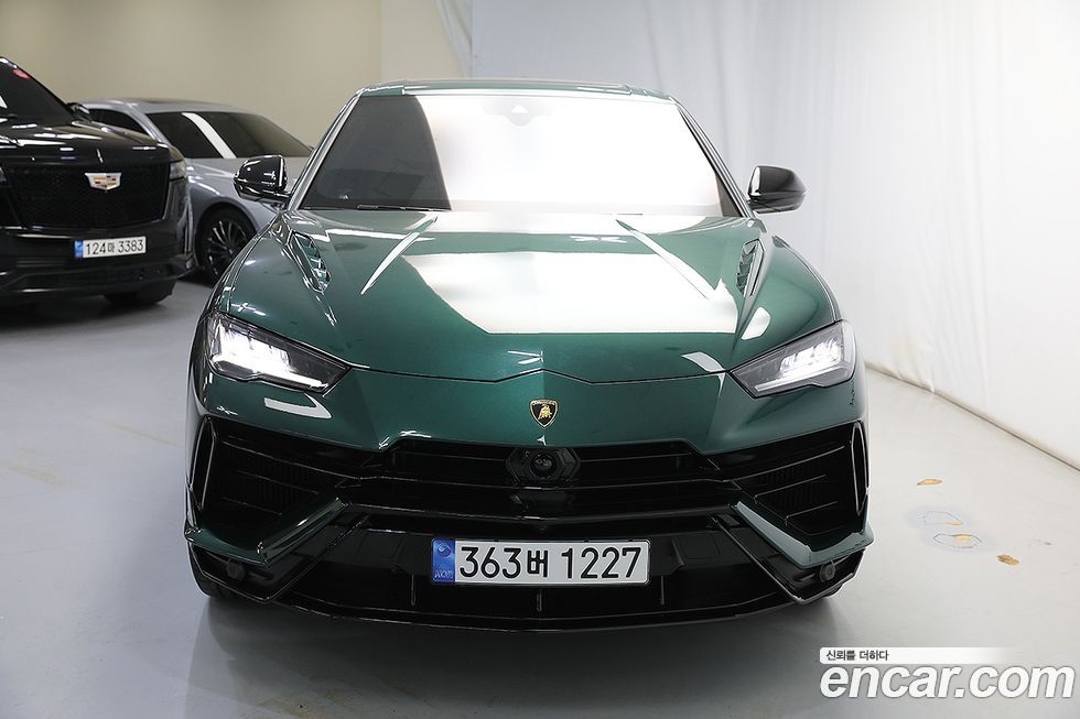 Lamborghini Urus 2024
