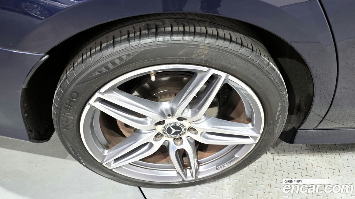 Mercedes-Benz E-Class 2019