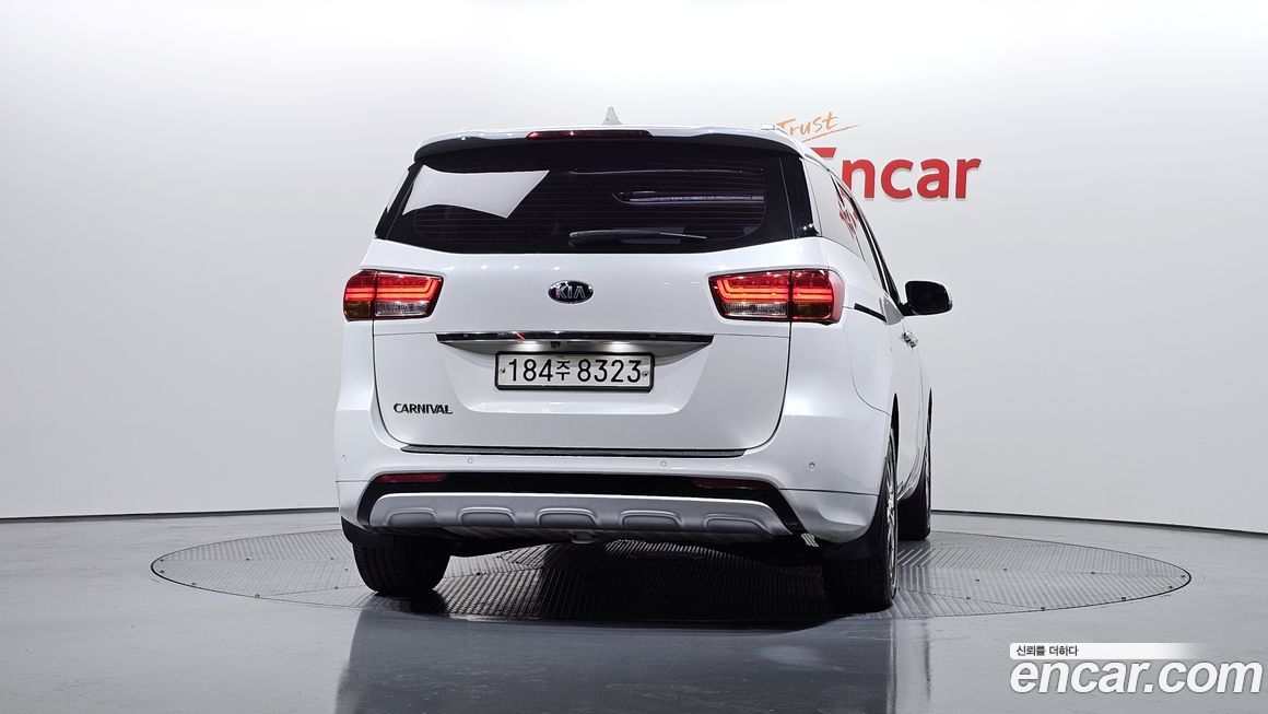 Kia Canival 2018