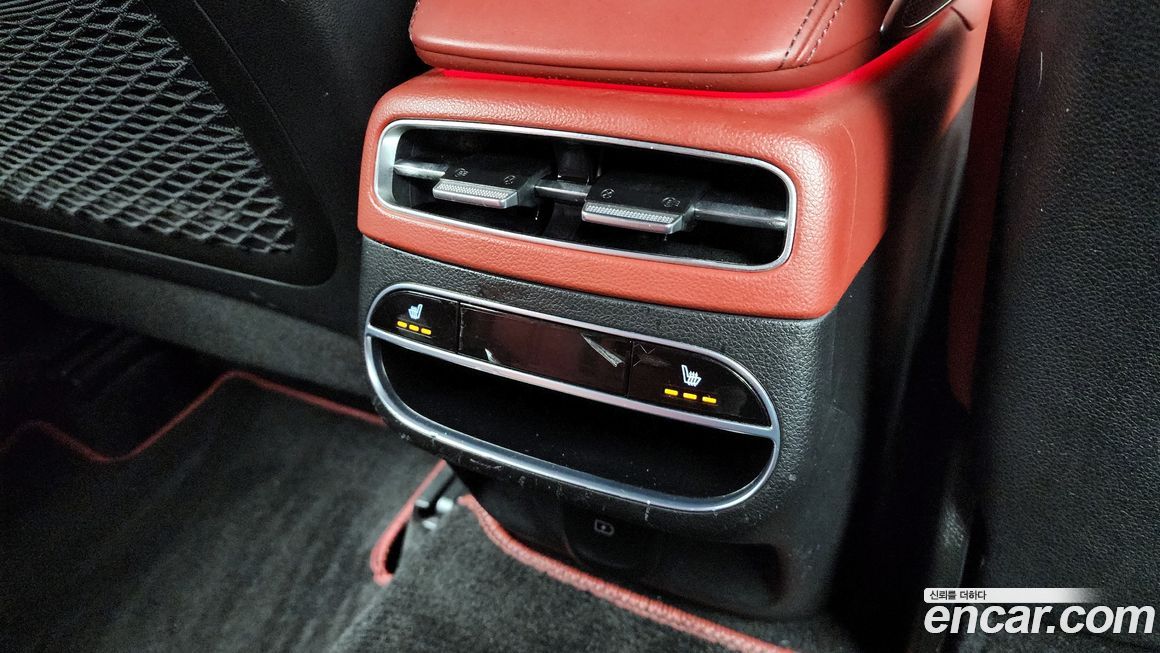 Genesis GV70 2021
