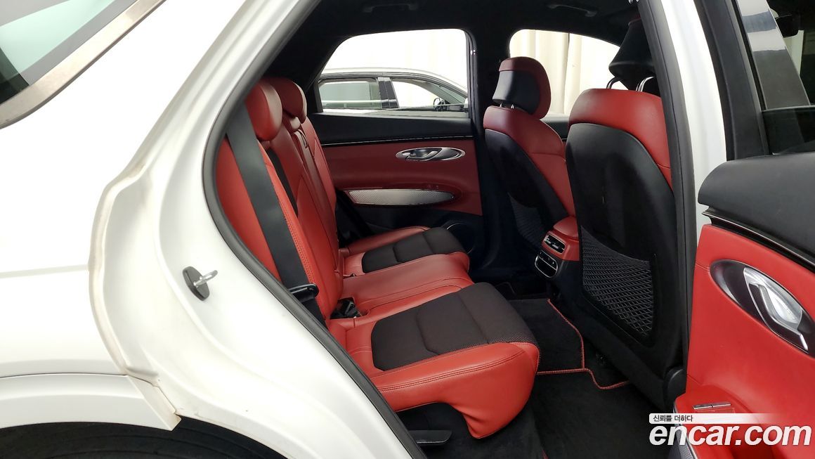 Genesis GV70 2021
