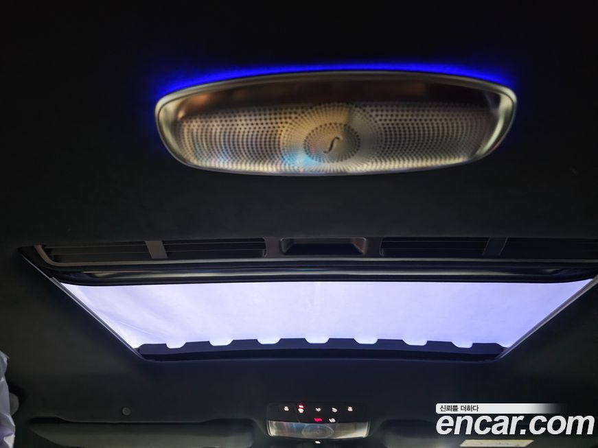 Mercedes-Benz G-Class 2025