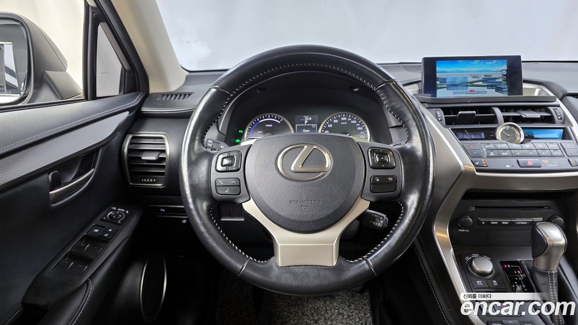 Lexus NX 2016