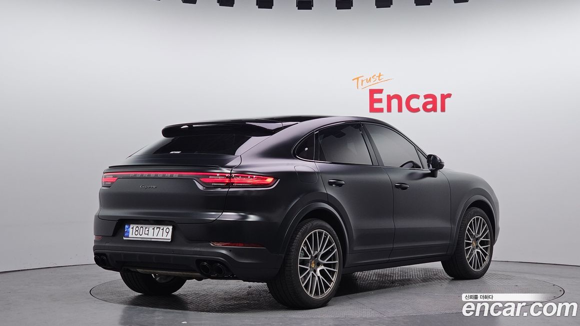 Porsche Cayenne 2023
