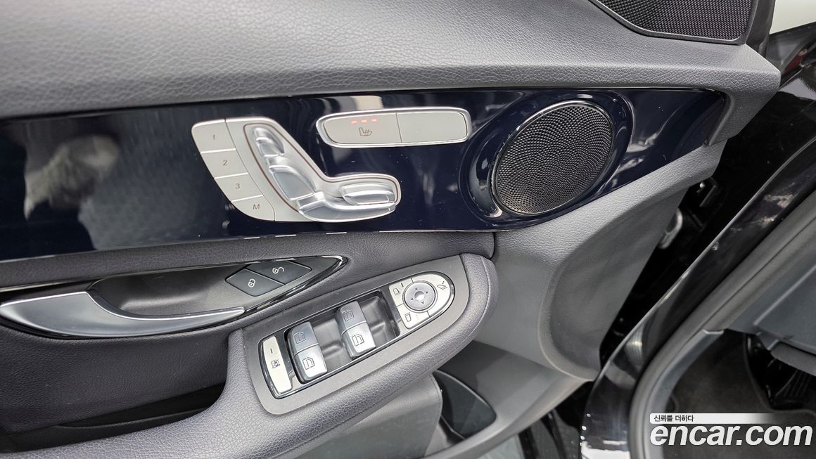 Mercedes-Benz C-Class 2018