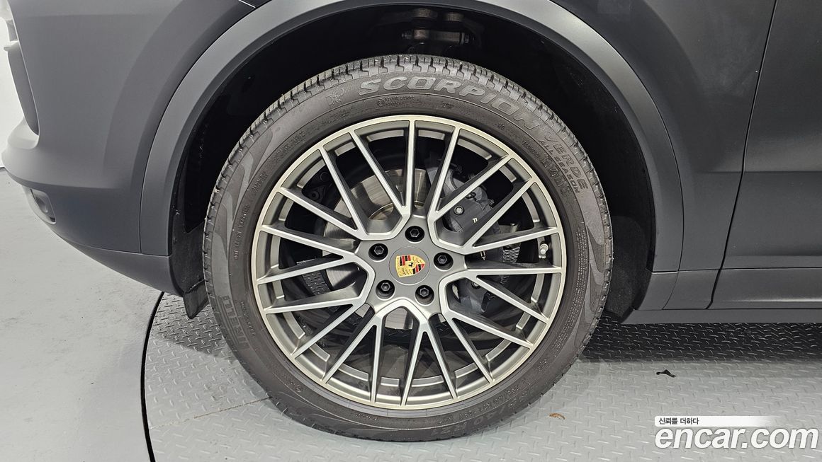 Porsche Cayenne 2023