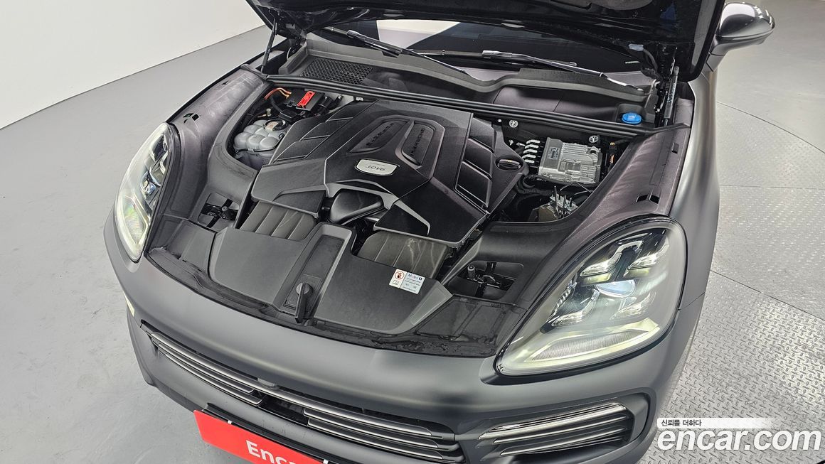 Porsche Cayenne 2023