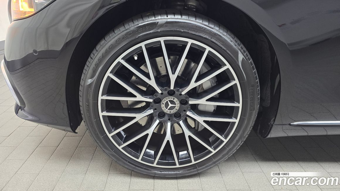 Mercedes-Benz S-Class 2022