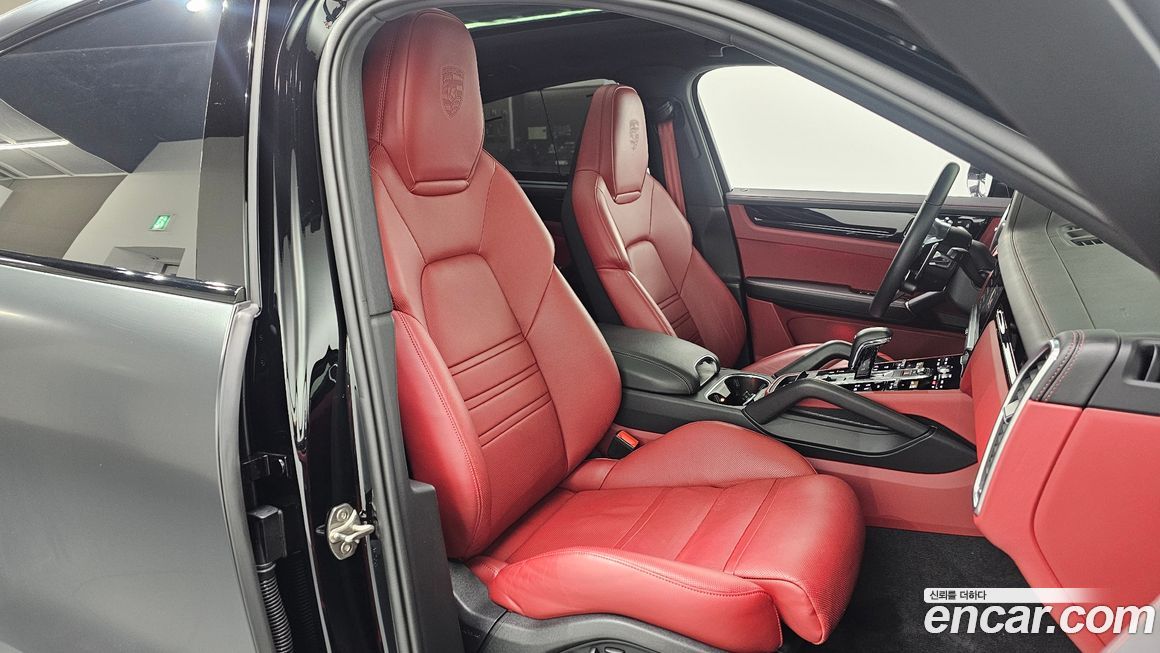 Porsche Cayenne 2023
