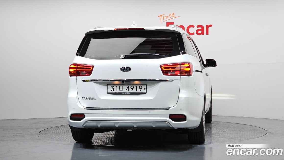 Kia Canival 2019