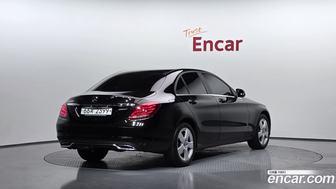 Mercedes-Benz C-Class 2018