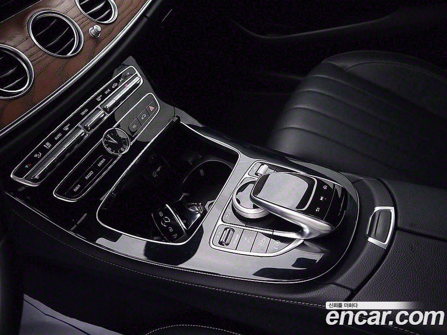 Mercedes-Benz E-Class 2019