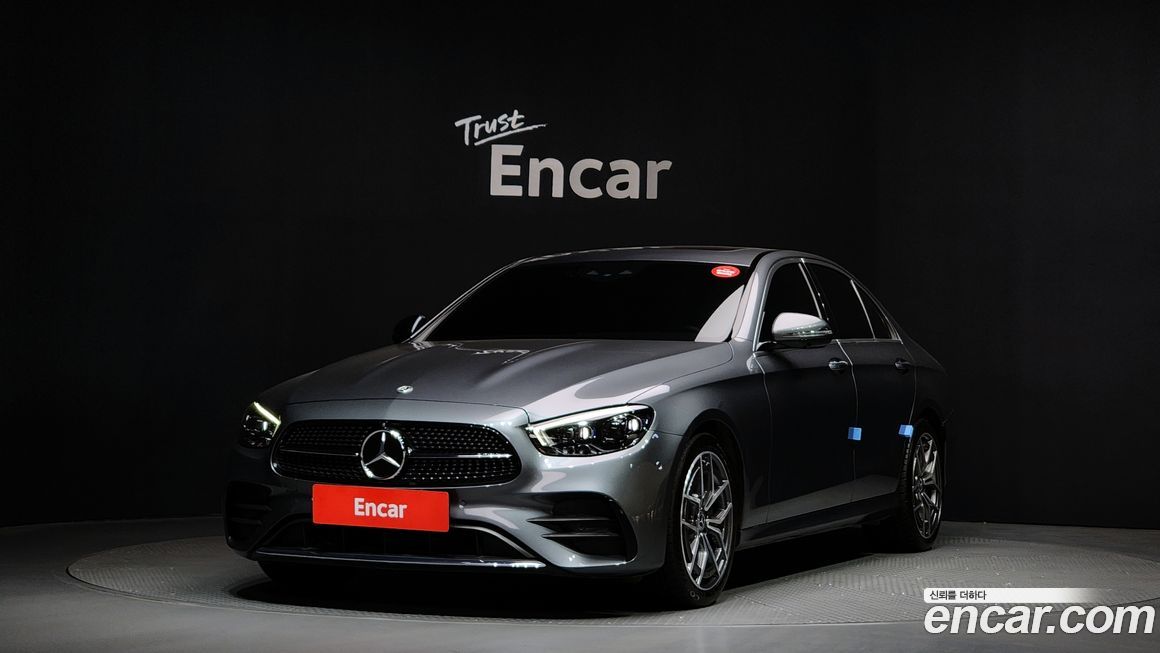 Mercedes-Benz E-Class 2022
