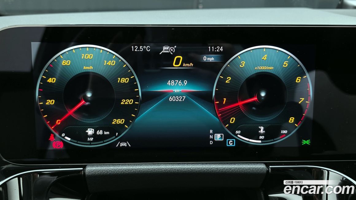 Mercedes-Benz GLA-Class 2021