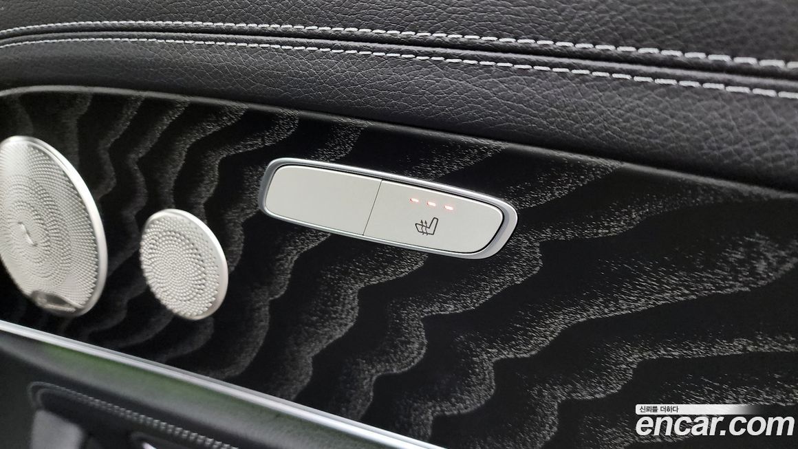 Mercedes-Benz E-Class 2022