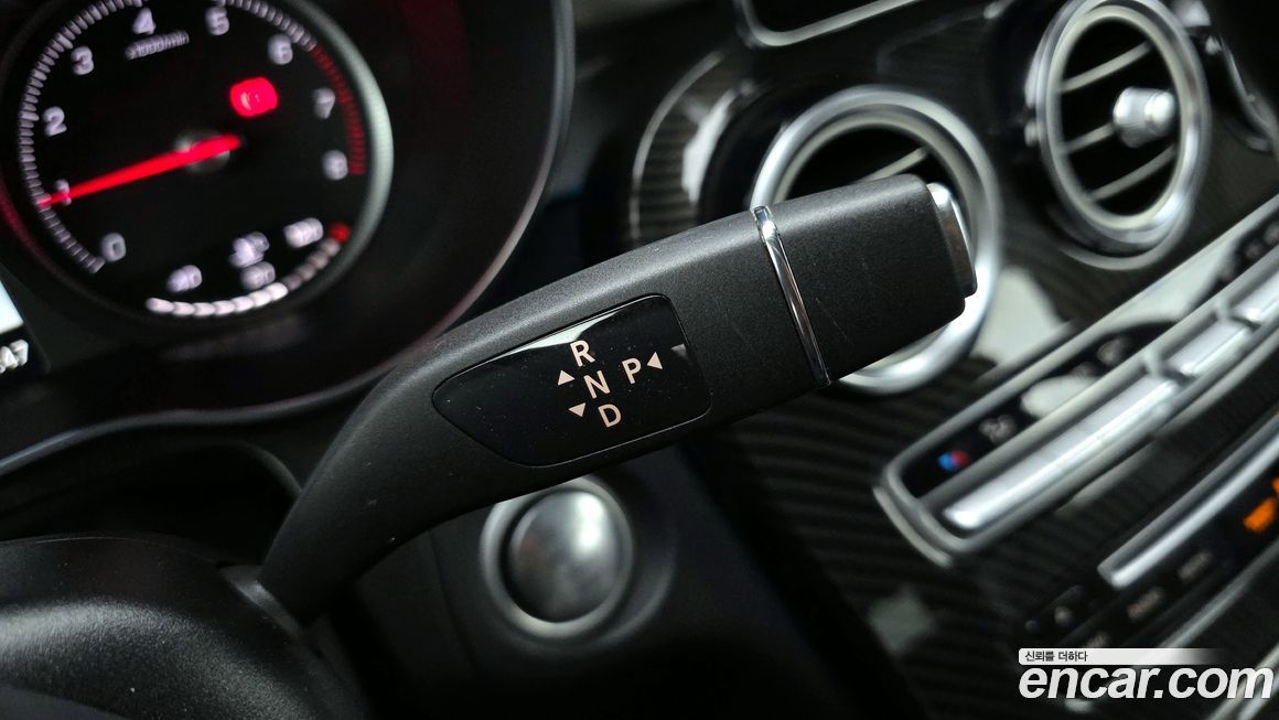 Mercedes-Benz GLC-Class 2019