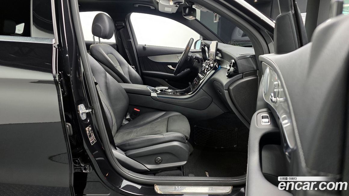 Mercedes-Benz GLC-Class 2019