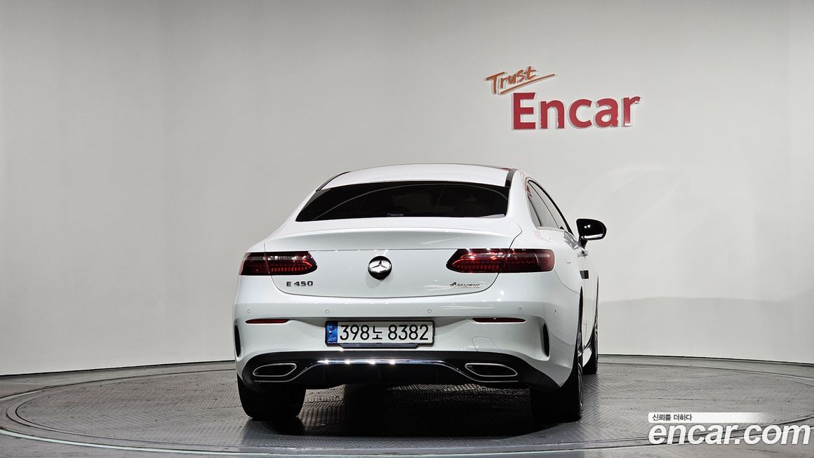 Mercedes-Benz E-Class 2021