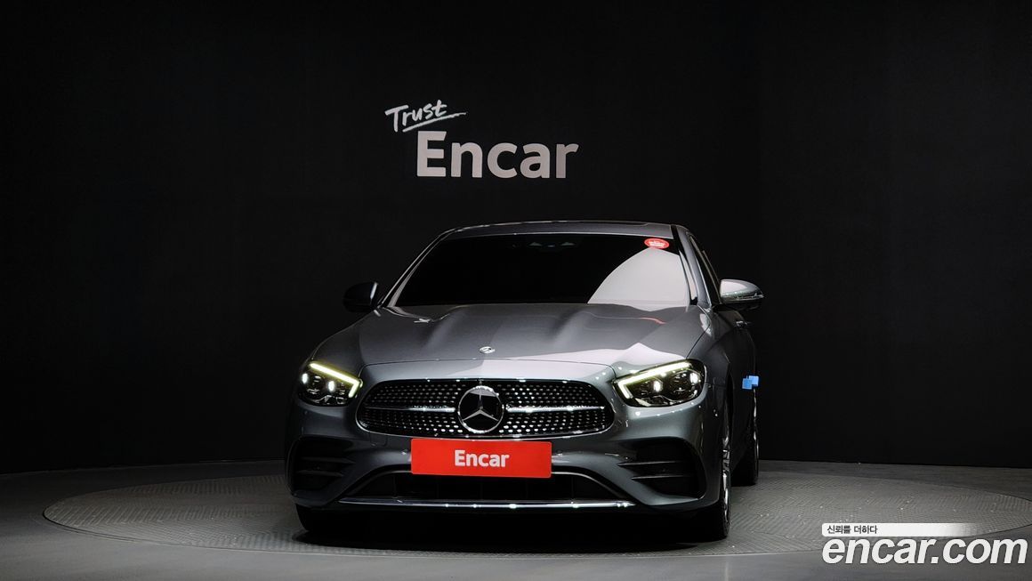 Mercedes-Benz E-Class 2022