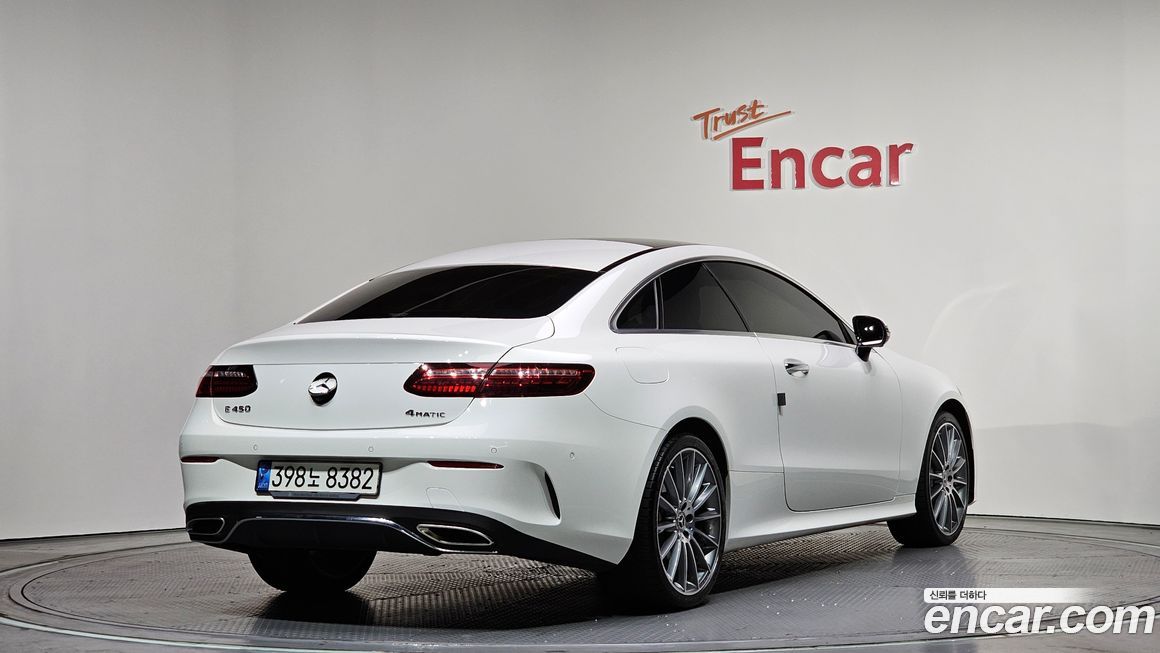 Mercedes-Benz E-Class 2021