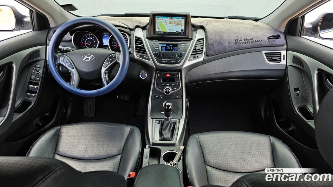 Hyundai AVANTE 2015