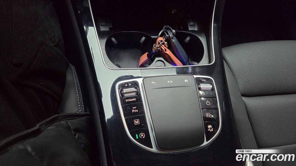 Mercedes-Benz GLC-Class 2021