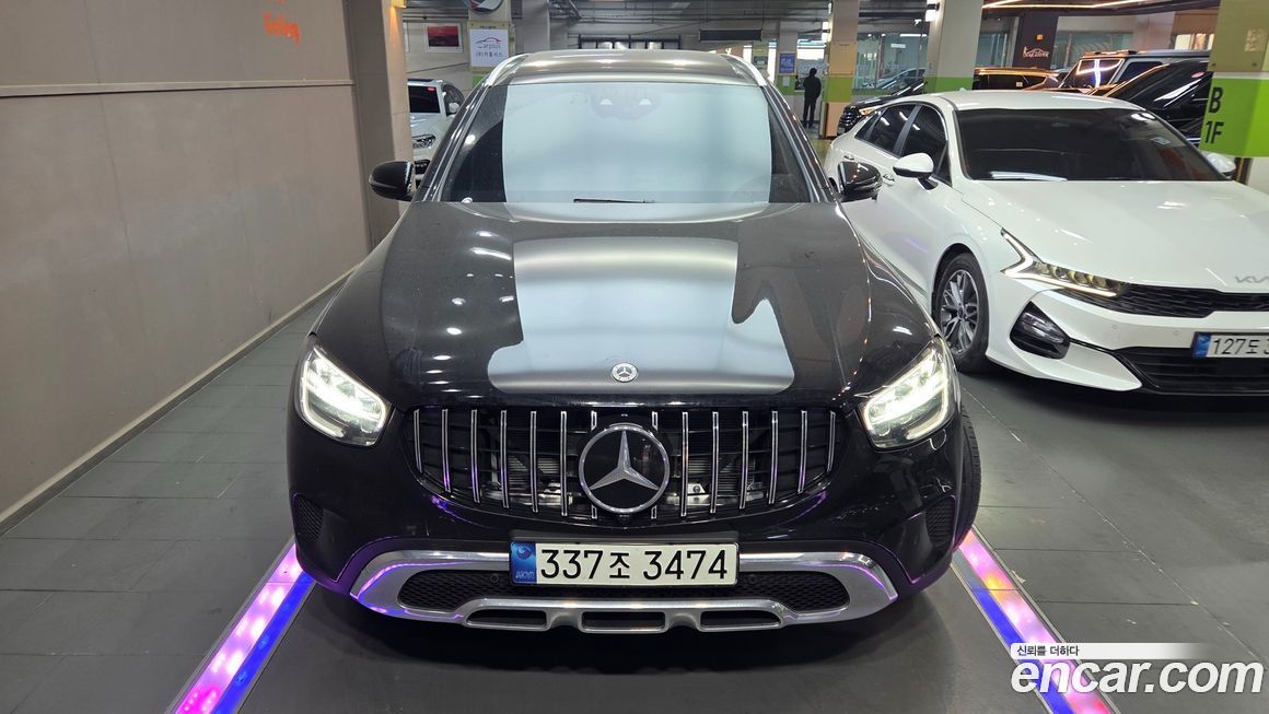 Mercedes-Benz GLC-Class 2021