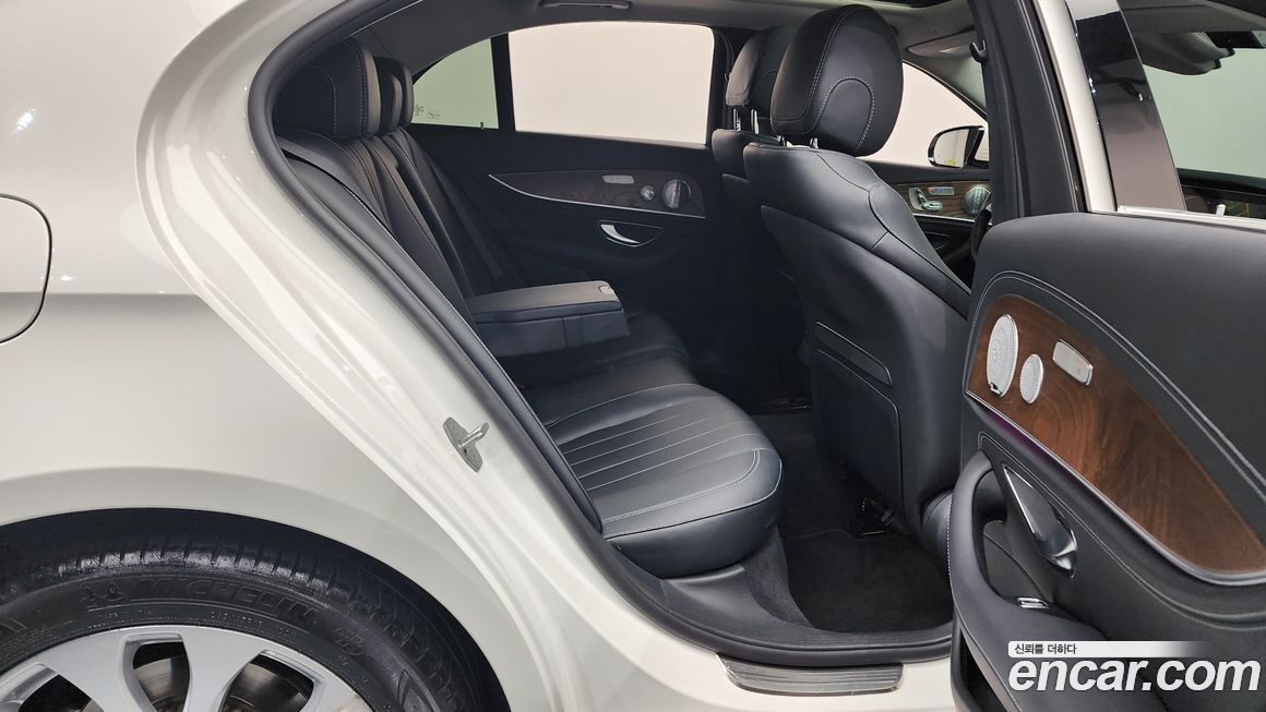 Mercedes-Benz E-Class 2018