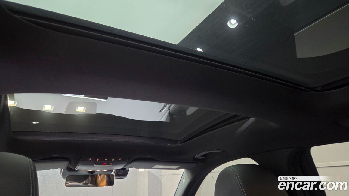 Mercedes-Benz GLC-Class 2021