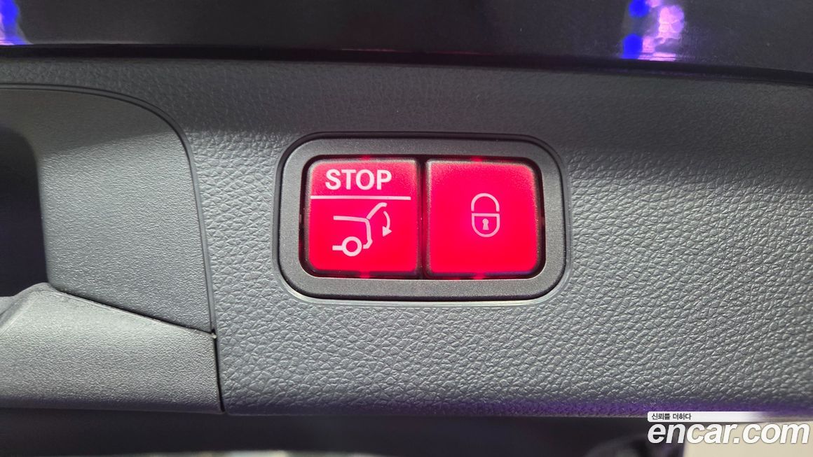 Mercedes-Benz GLC-Class 2021