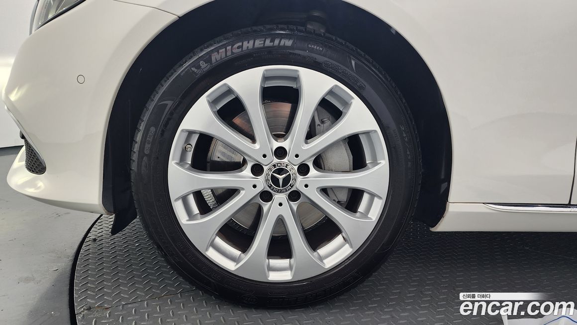 Mercedes-Benz E-Class 2018