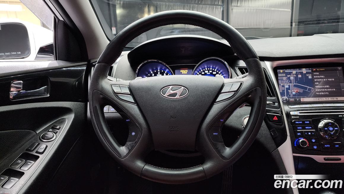 Hyundai Sonata 2011