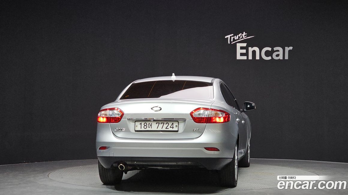 Renault-KoreaSamsung SM3 2011