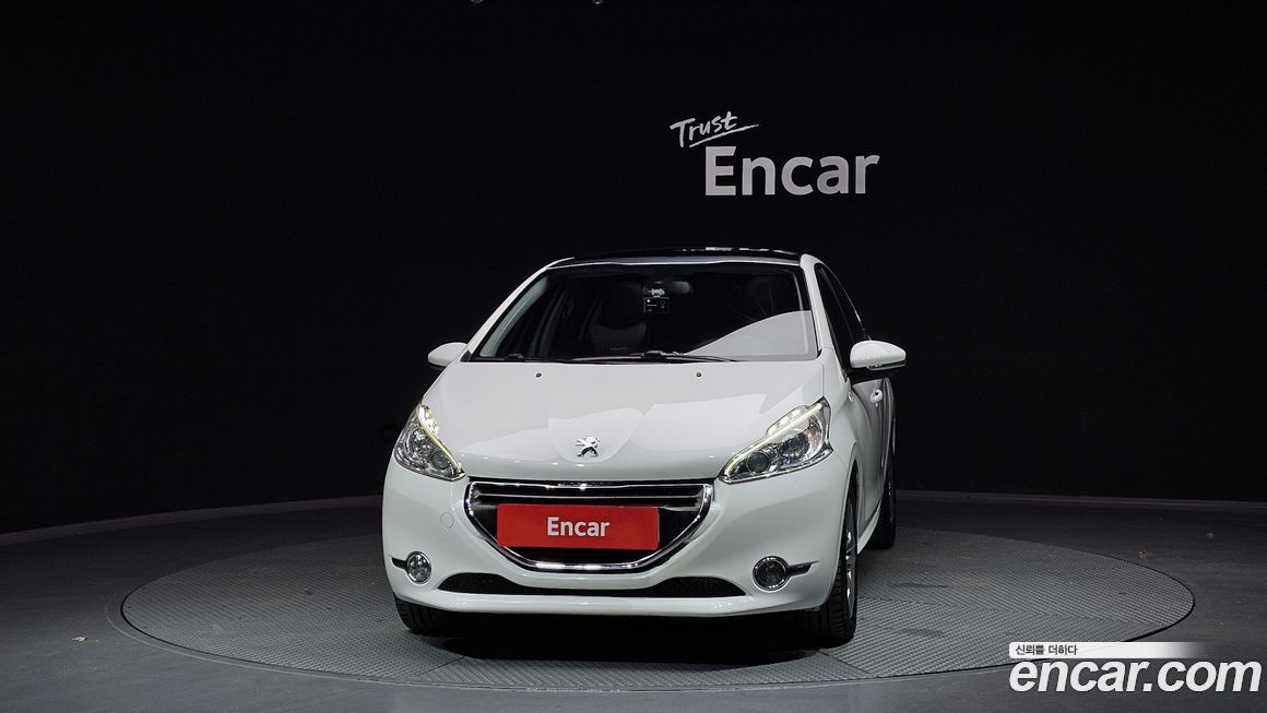 Peugeot 208 2015
