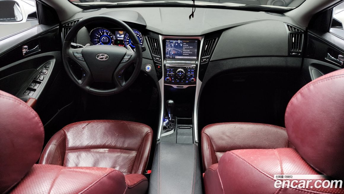 Hyundai Sonata 2011