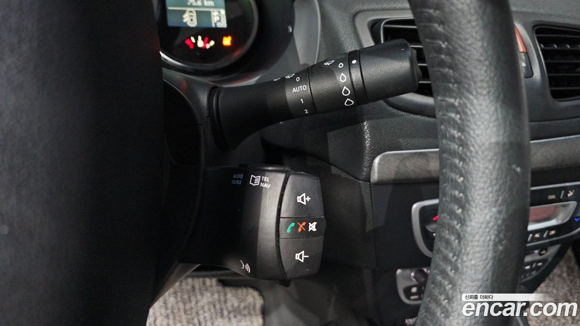 Renault-KoreaSamsung SM3 2011