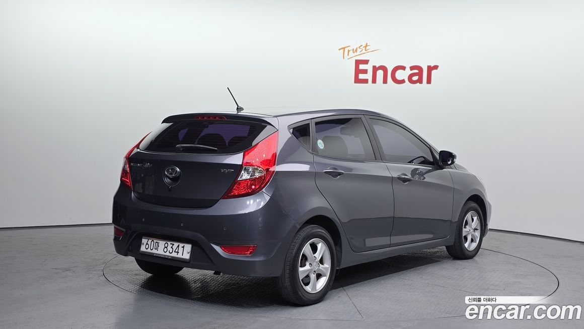 Hyundai Accent 2012