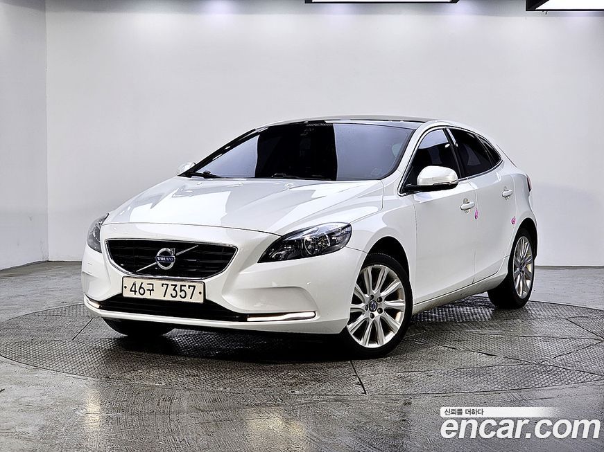 Volvo V40 2014