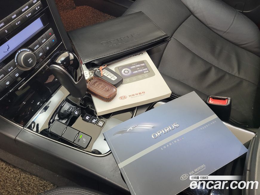 Kia OPIRUS 2010