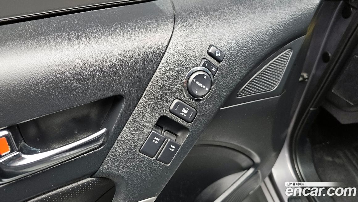 Hyundai Genesis 2010