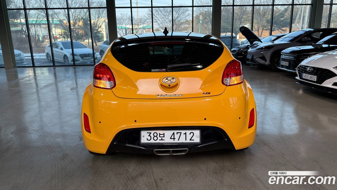 Hyundai Veloster 2013