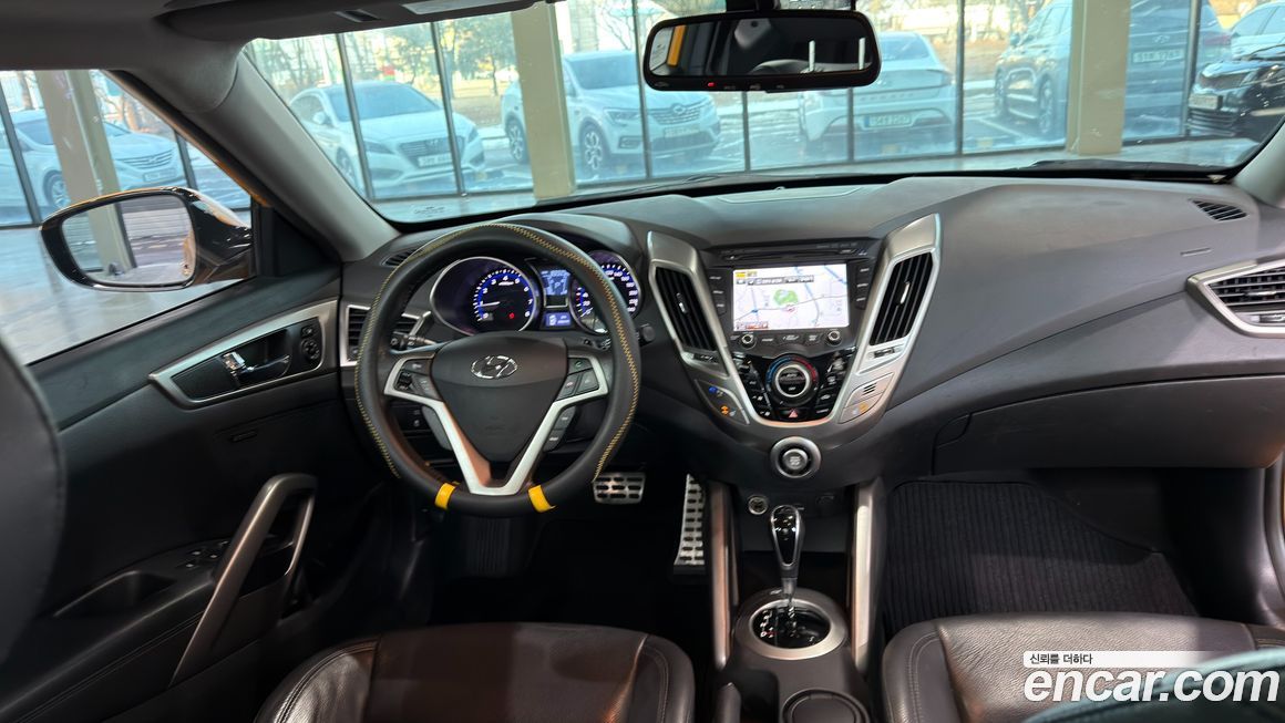 Hyundai Veloster 2013