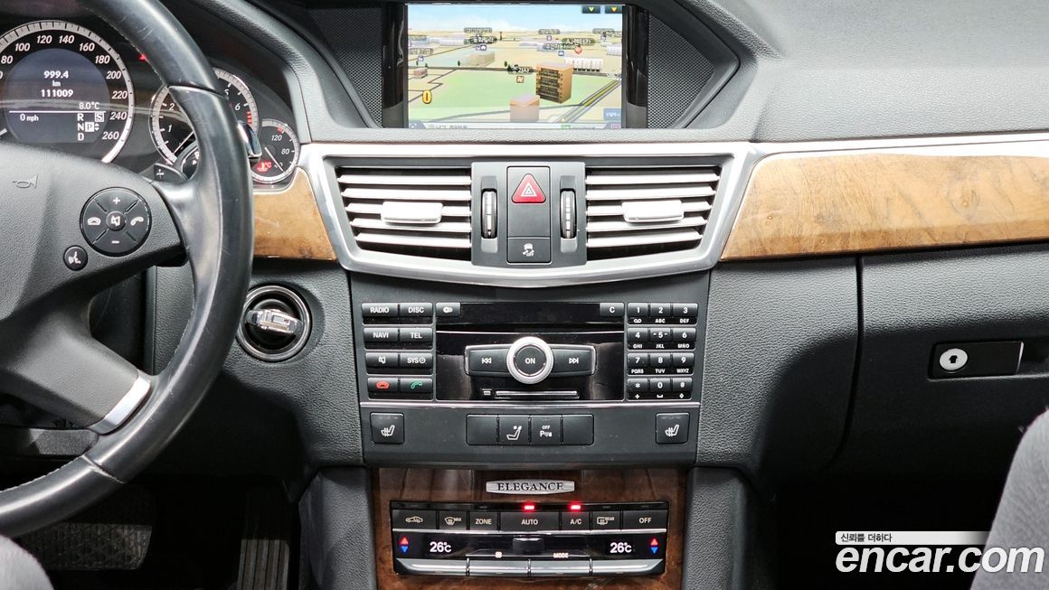 Mercedes-Benz E-Class 2010