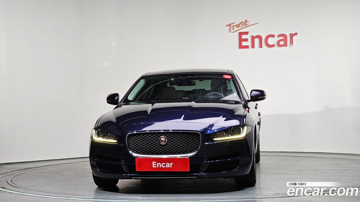Jaguar XE 2016